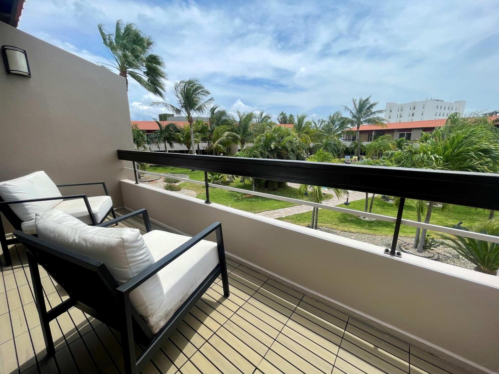 Eagle Beach Steps Away Home Palm Beach Esterno foto