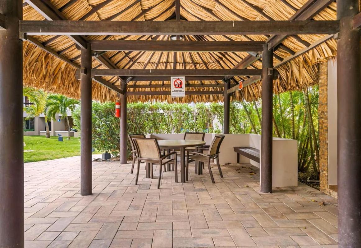 Eagle Beach Steps Away Home Palm Beach Esterno foto