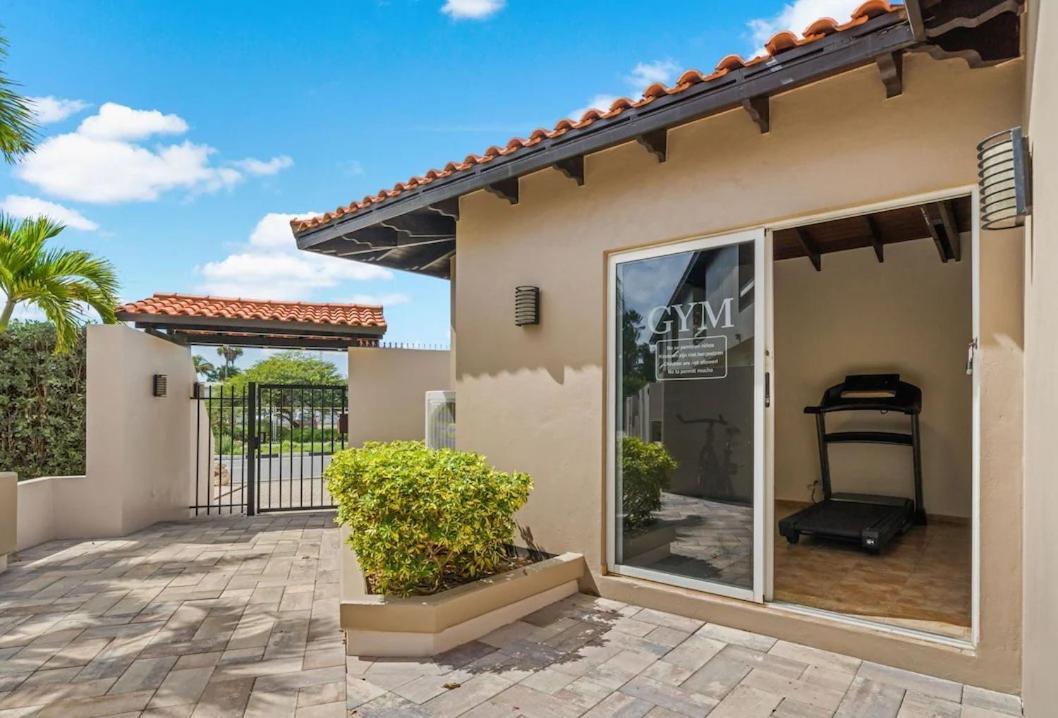 Eagle Beach Steps Away Home Palm Beach Esterno foto